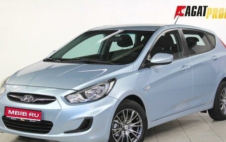 Hyundai Solaris II рестайлинг, 2013 год, 920 000 рублей, 1 фотография