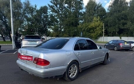 Mercedes-Benz E-Класс, 1996 год, 170 000 рублей, 4 фотография