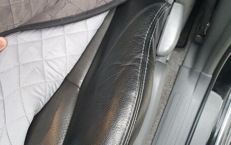 Toyota Land Cruiser Prado 120 рестайлинг, 2006 год, 2 100 000 рублей, 14 фотография