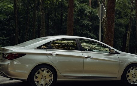 Hyundai Sonata VI, 2010 год, 1 600 028 рублей, 10 фотография