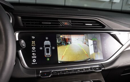 Geely Atlas, 2024 год, 2 415 000 рублей, 14 фотография