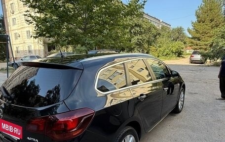 Opel Astra J, 2013 год, 900 000 рублей, 5 фотография