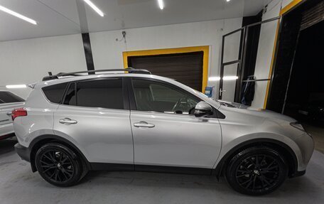 Toyota RAV4, 2014 год, 1 850 000 рублей, 2 фотография