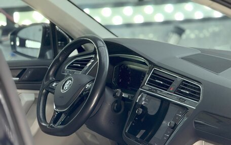 Volkswagen Tiguan II, 2019 год, 2 250 000 рублей, 8 фотография