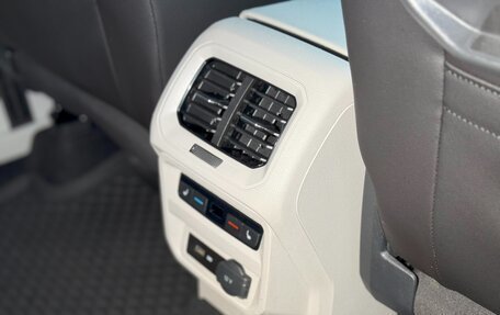 Volkswagen Tiguan II, 2019 год, 2 250 000 рублей, 31 фотография