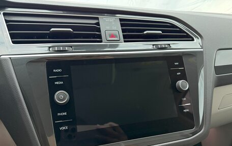 Volkswagen Tiguan II, 2019 год, 2 250 000 рублей, 32 фотография