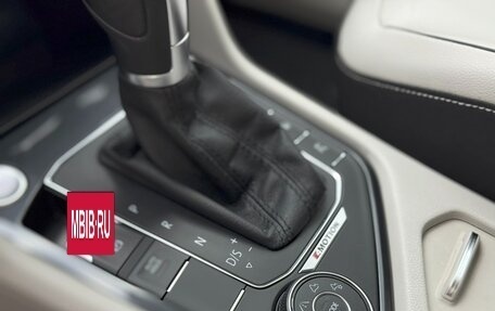Volkswagen Tiguan II, 2019 год, 2 250 000 рублей, 36 фотография