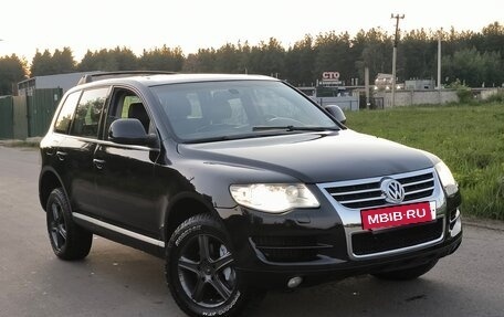Volkswagen Touareg III, 2008 год, 1 125 000 рублей, 2 фотография