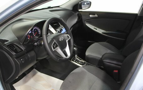 Hyundai Solaris II рестайлинг, 2013 год, 920 000 рублей, 17 фотография