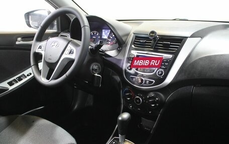 Hyundai Solaris II рестайлинг, 2013 год, 920 000 рублей, 14 фотография