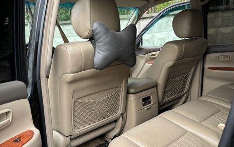 Toyota Land Cruiser 100 рестайлинг 2, 2006 год, 1 900 000 рублей, 8 фотография