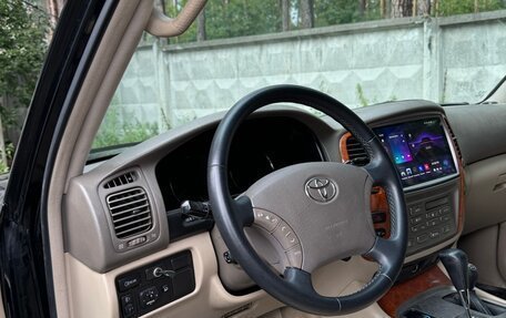 Toyota Land Cruiser 100 рестайлинг 2, 2006 год, 1 900 000 рублей, 10 фотография