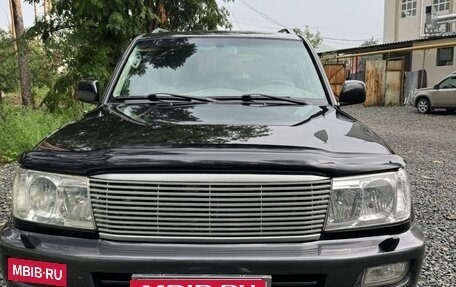 Toyota Land Cruiser 100 рестайлинг 2, 2006 год, 1 900 000 рублей, 2 фотография