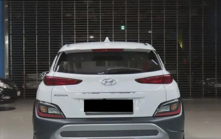 Hyundai Kona I, 2021 год, 1 950 000 рублей, 3 фотография