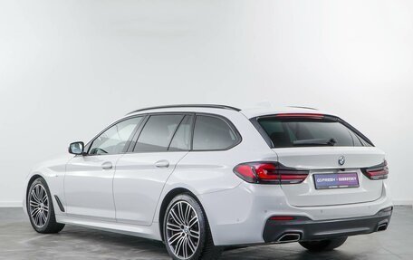 BMW 5 серия, 2019 год, 3 998 656 рублей, 2 фотография