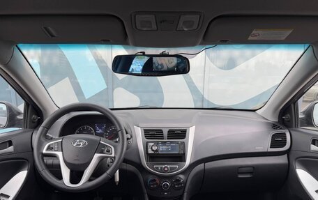 Hyundai Solaris II рестайлинг, 2011 год, 575 000 рублей, 2 фотография
