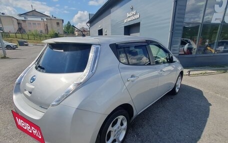 Nissan Leaf I, 2011 год, 370 000 рублей, 3 фотография
