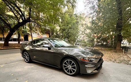 Ford Mustang VI рестайлинг, 2019 год, 3 600 000 рублей, 2 фотография