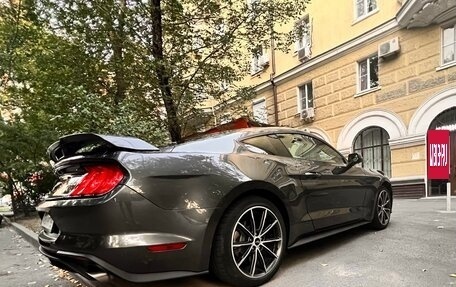 Ford Mustang VI рестайлинг, 2019 год, 3 600 000 рублей, 6 фотография