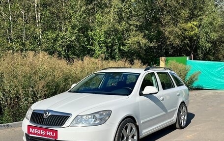 Skoda Octavia, 2011 год, 990 000 рублей, 2 фотография