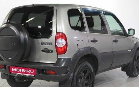 Chevrolet Niva I рестайлинг, 2017 год, 820 000 рублей, 5 фотография