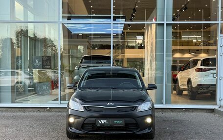 KIA Rio IV, 2017 год, 975 000 рублей, 2 фотография