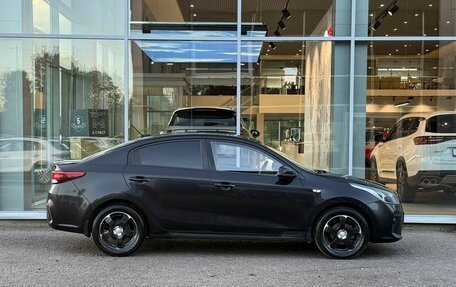 KIA Rio IV, 2017 год, 975 000 рублей, 8 фотография