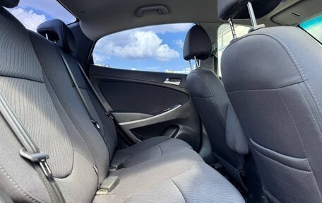 Hyundai Solaris II рестайлинг, 2015 год, 1 050 000 рублей, 4 фотография