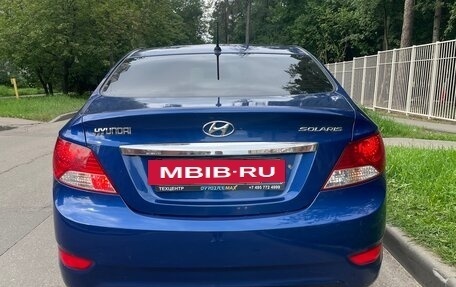 Hyundai Solaris II рестайлинг, 2011 год, 700 000 рублей, 10 фотография