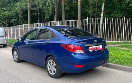 Hyundai Solaris II рестайлинг, 2011 год, 700 000 рублей, 2 фотография