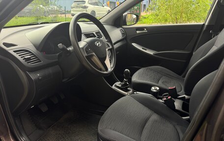 Hyundai Solaris II рестайлинг, 2015 год, 835 000 рублей, 8 фотография