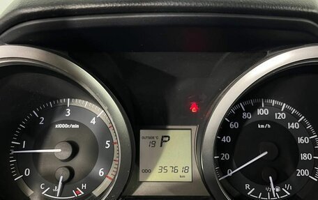 Toyota Land Cruiser Prado 150 рестайлинг 2, 2014 год, 2 579 000 рублей, 24 фотография