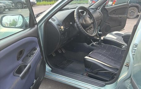 Mitsubishi Carisma I, 2003 год, 235 000 рублей, 13 фотография