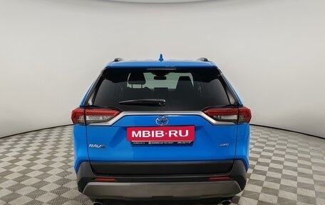 Toyota RAV4, 2020 год, 2 555 000 рублей, 6 фотография