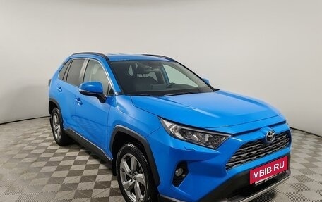 Toyota RAV4, 2020 год, 2 555 000 рублей, 3 фотография