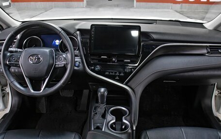 Toyota Camry, 2022 год, 2 649 000 рублей, 11 фотография