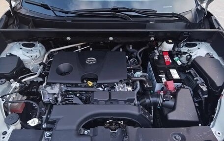 Toyota RAV4, 2022 год, 2 600 000 рублей, 16 фотография