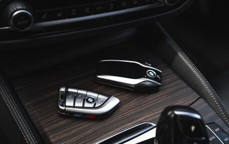 BMW 5 серия, 2018 год, 4 800 000 рублей, 28 фотография