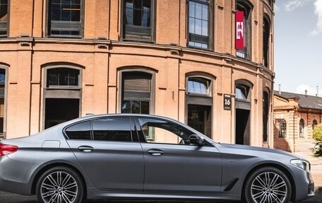 BMW 5 серия, 2018 год, 4 800 000 рублей, 8 фотография