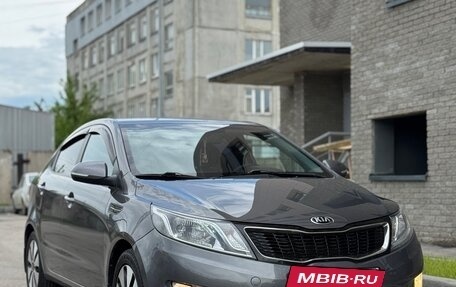 KIA Rio III рестайлинг, 2013 год, 865 000 рублей, 38 фотография