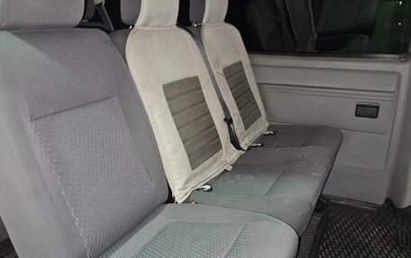 Volkswagen Caravelle T5, 2014 год, 2 100 000 рублей, 7 фотография