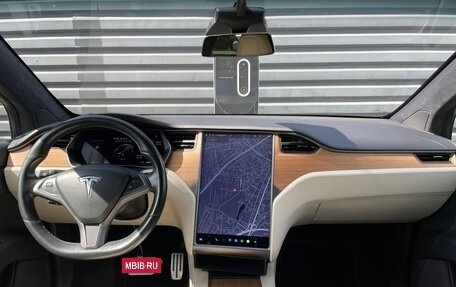 Tesla Model X I, 2020 год, 4 480 000 рублей, 10 фотография