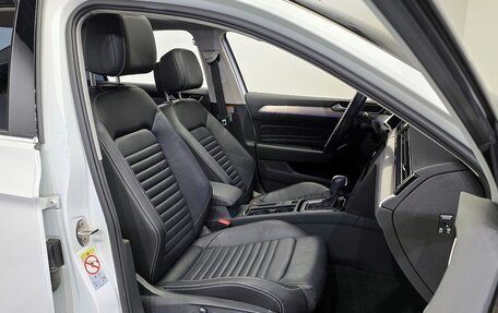 Volkswagen Passat B8 рестайлинг, 2022 год, 2 578 035 рублей, 12 фотография