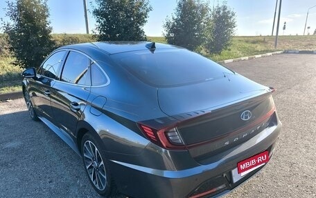 Hyundai Sonata VIII, 2021 год, 3 180 000 рублей, 8 фотография