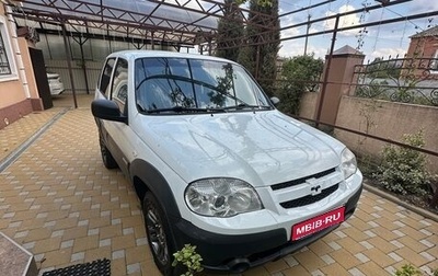 Chevrolet Niva I рестайлинг, 2018 год, 600 000 рублей, 1 фотография