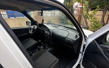 Chevrolet Niva I рестайлинг, 2018 год, 600 000 рублей, 11 фотография