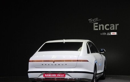 Hyundai Grandeur, 2023 год, 4 000 000 рублей, 3 фотография