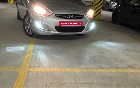 Hyundai Solaris II рестайлинг, 2013 год, 640 000 рублей, 4 фотография