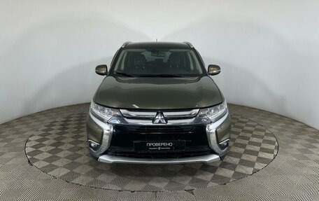 Mitsubishi Outlander III рестайлинг 3, 2015 год, 1 350 000 рублей, 2 фотография