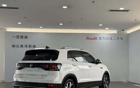 Volkswagen T-Cross I, 2021 год, 1 580 000 рублей, 11 фотография
